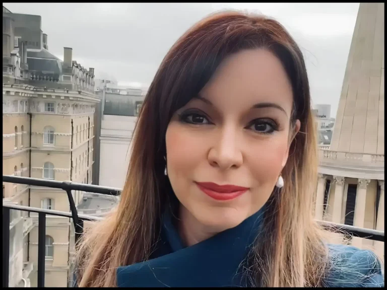 Is Elizabeth Rizzini Still Married